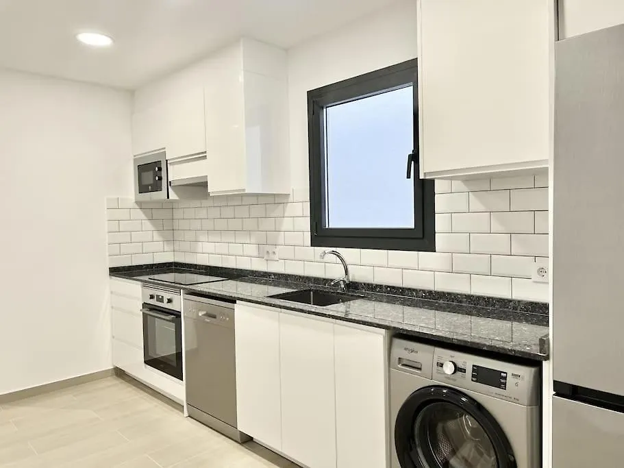 רוזס Moderno Apartamento Con Terraza En La Azotea