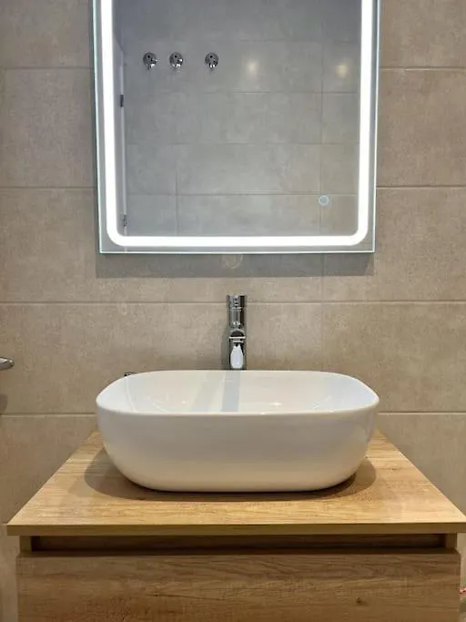 רוזס Moderno Apartamento Con Terraza En La Azotea 0*,